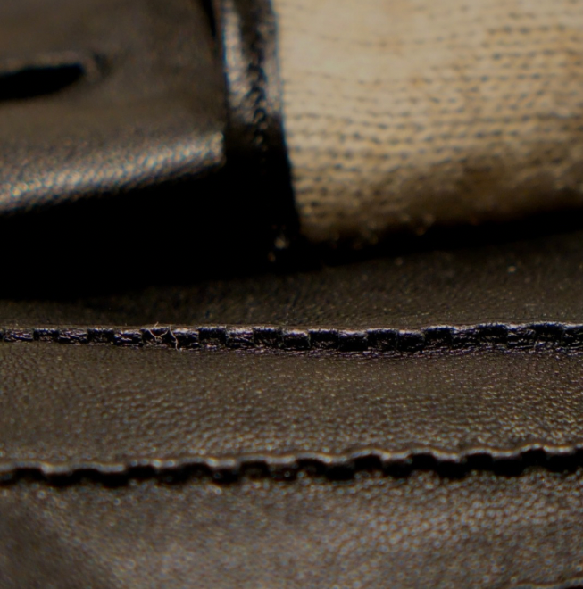 Leather gloves